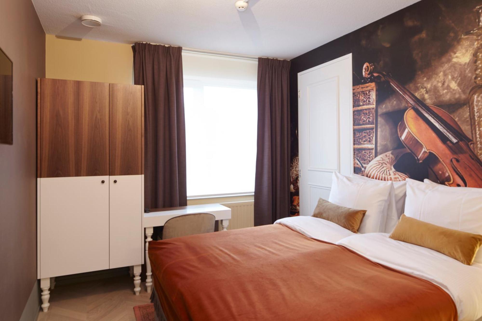 Small Twin Room